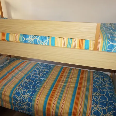 App. Con Piscina Condominiale Ginestrino B24 アパート *